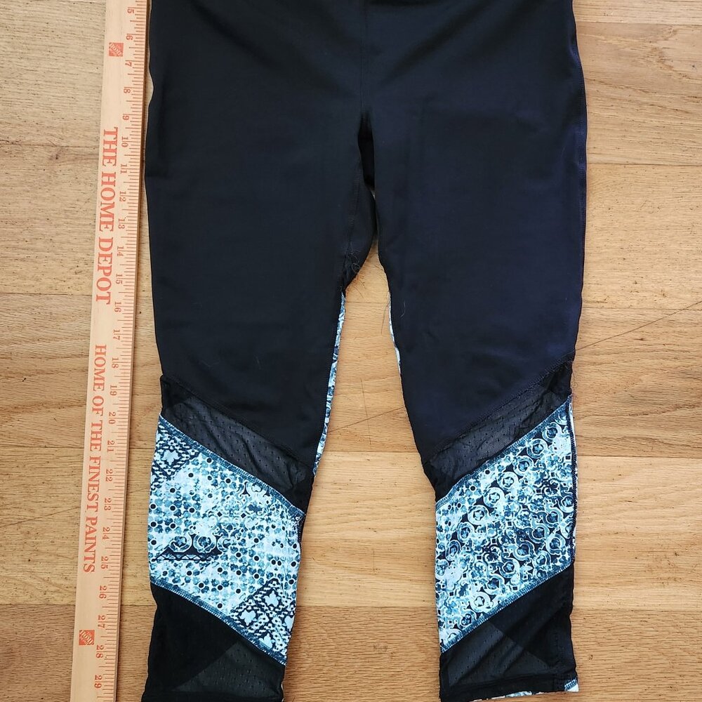 GAIAM Capri Leggings, MD